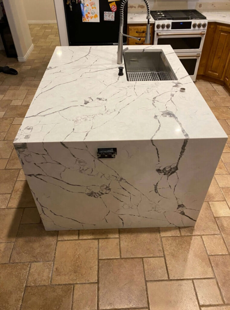 Countertop & tiles installation project by Custom Royal Countertops & Tile in Idaho and Wyoming